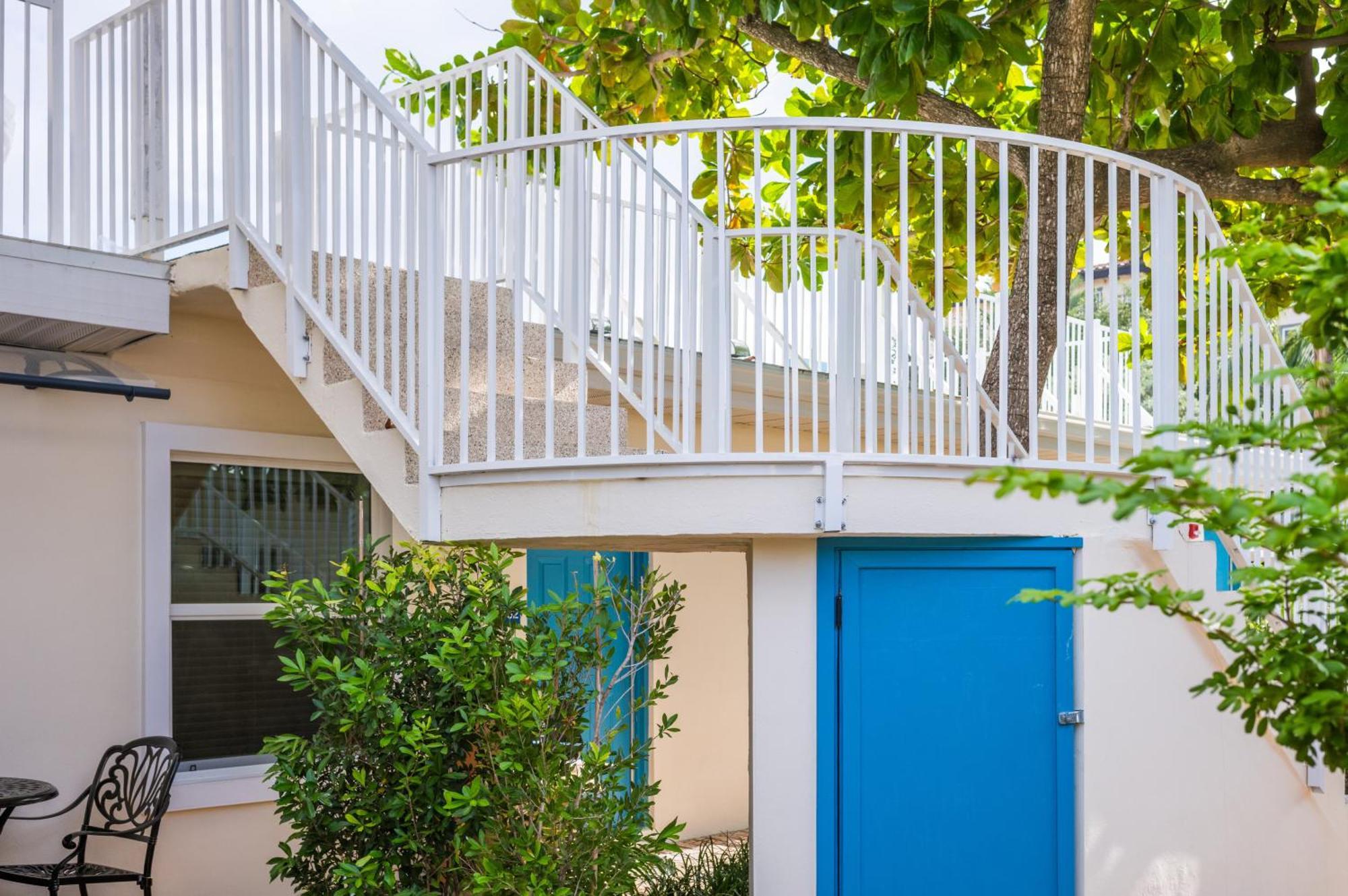 Seaside Villas Lauderdale-by-the-Sea Exterior photo